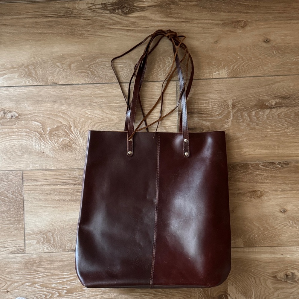 Elegant Brown Leather Tote Bag